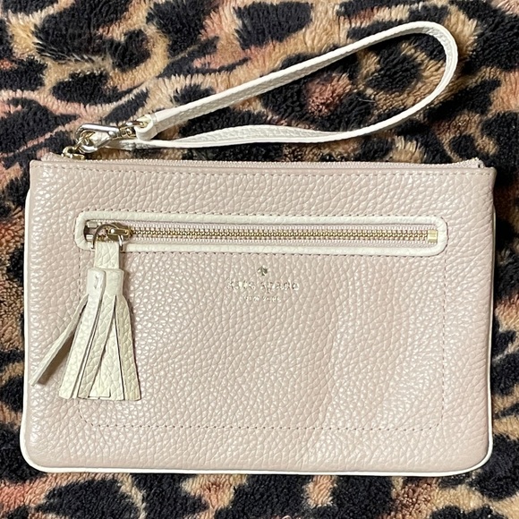 kate spade Handbags - Kate Spade Beige/Ivory Leather Wristlet
